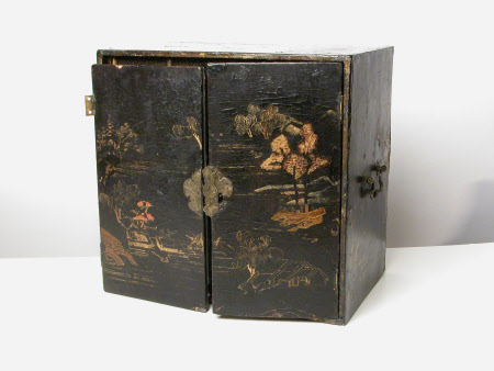 Shrine cabinet