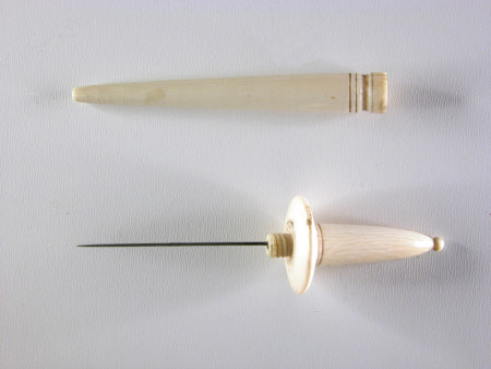 Pin case