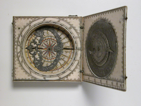 Pocket sundial