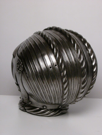 Close helmet