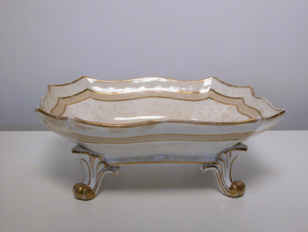 Dessert dish