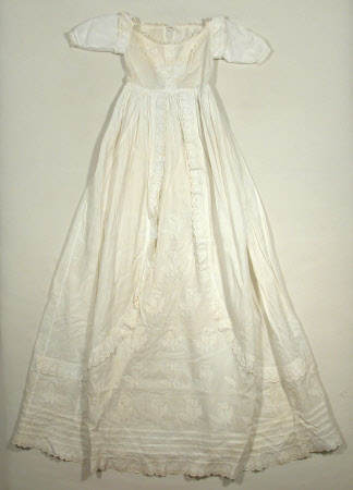 Child's christening robe 1350574 | National Trust Collections