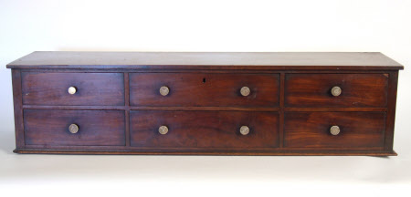 Specimen cabinet