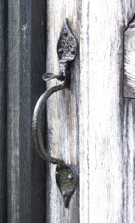 Door latch