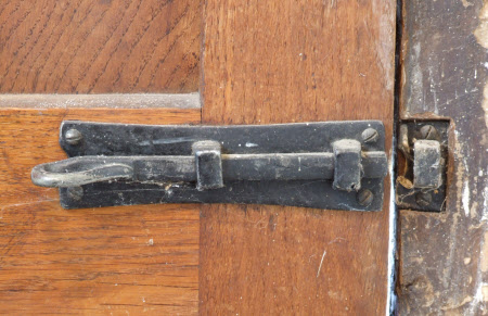 Door bolt