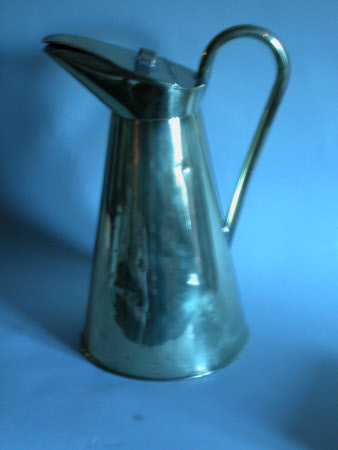 Hot water can