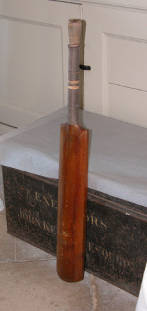 Cricket bat