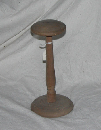 Wig stand
