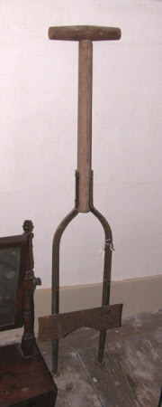 Boot scraper