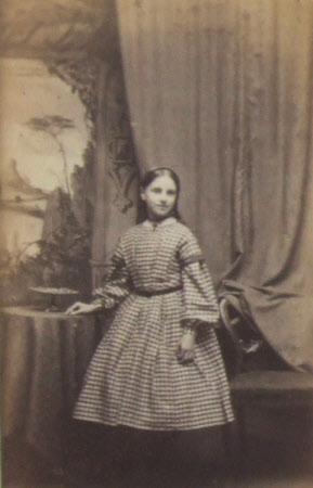 Young girl, member of the Ketton family