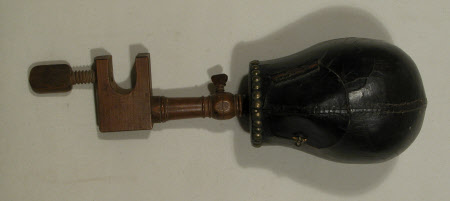 Wig stand
