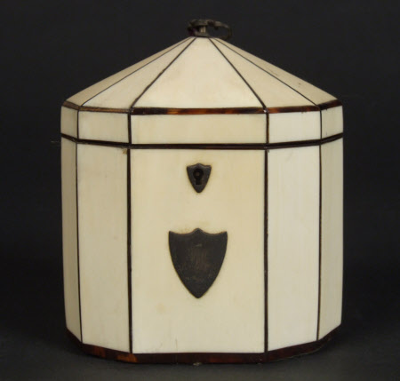 Tea caddy