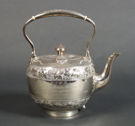 Tea kettle