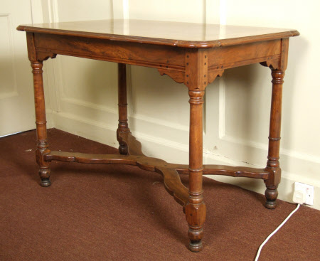 Centre table