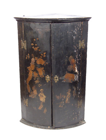 Corner cupboard