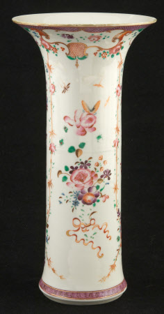 Beaker vase