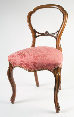 Balloon back chair