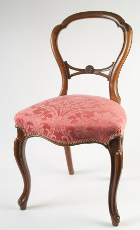 Balloon back chair