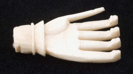 Back scratcher