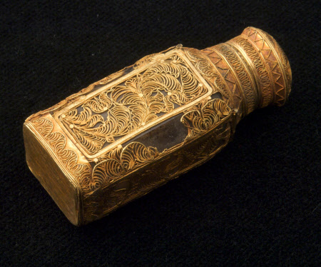 Perfume bottle