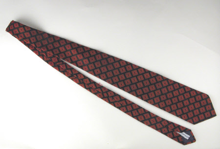 Man's tie