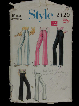 Style - No.2420 - Set of trousers