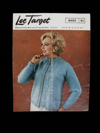 Lee Target - No.6453 - Ladies twin set