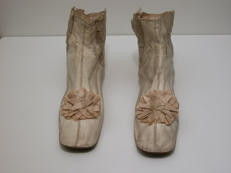 Killerton Fashion Collection © National Trust / Sophia Farley and Renée Harvey