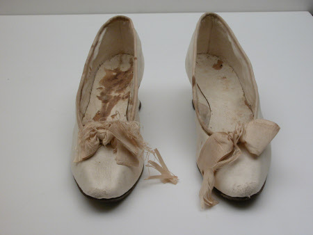 Killerton Fashion Collection © National Trust / Sophia Farley and Renée Harvey