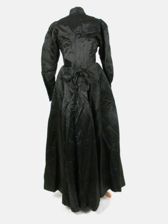 Dress 1365765 | National Trust Collections