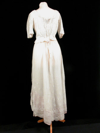 Killerton Fashion Collection © National Trust / Sophia Farley and Renée Harvey
