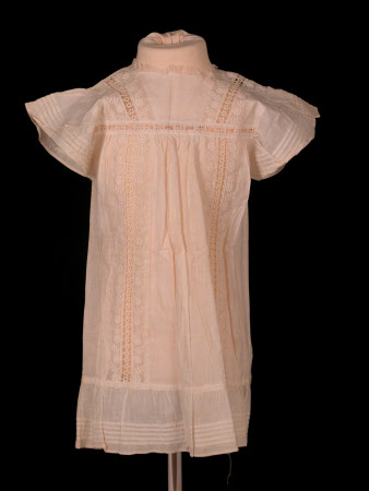 Toddler's pinafore
