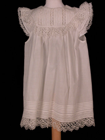 Child's pinafore