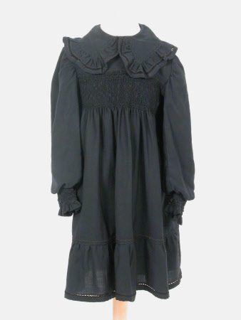 Girl's mourning dress 1362737.1 | National Trust Collections