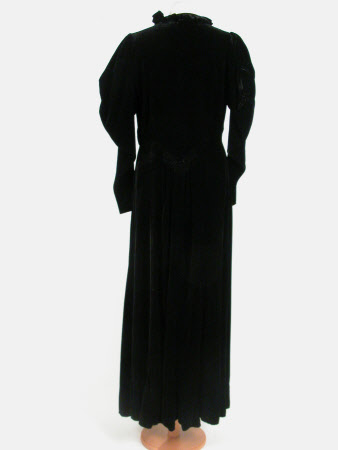 Killerton Fashion Collection © National Trust / Sophia Farley and Renée Harvey