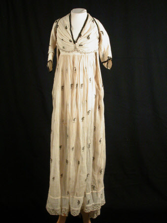 Dress 1360547 | National Trust Collections