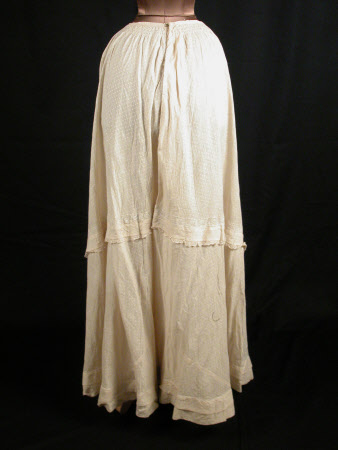 Killerton Fashion Collection © National Trust / Sophia Farley and Renée Harvey