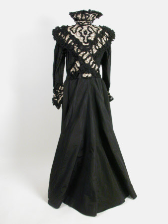 Killerton Fashion Collection © National Trust / Sophia Farley and Renée Harvey