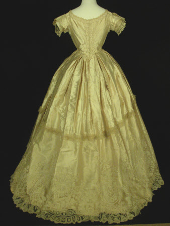 Killerton Fashion Collection © National Trust / Sophia Farley and Renée Harvey