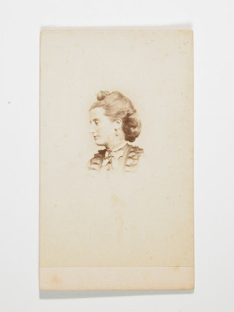 Unknown lady: 1800 - 1900