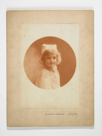 Countess Maya von Fustenburg as a child, 1905