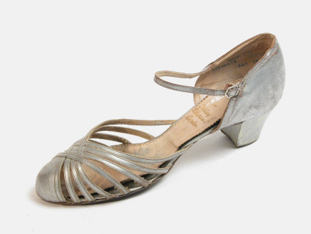 Killerton Fashion Collection © National Trust / Sophia Farley and Renée Harvey