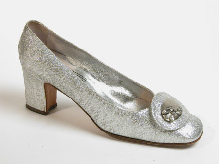 Lady's evening shoe