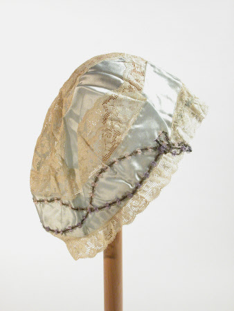 Boudoir cap