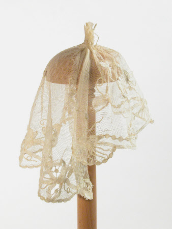 Boudoir cap