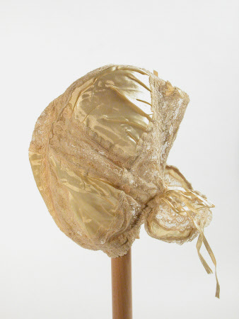 Boudoir cap