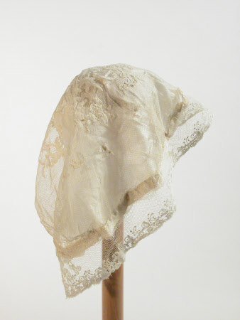 Boudoir cap