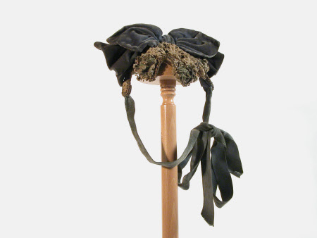 Wedding bonnet