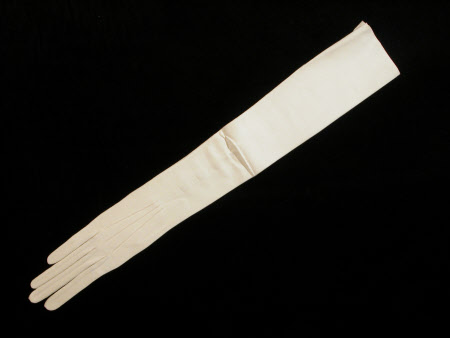 Killerton Fashion Collection © National Trust / Sophia Farley and Renée Harvey