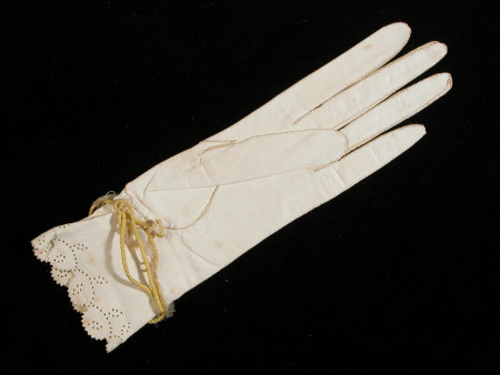 Killerton Fashion Collection © National Trust / Sophia Farley and Renée Harvey